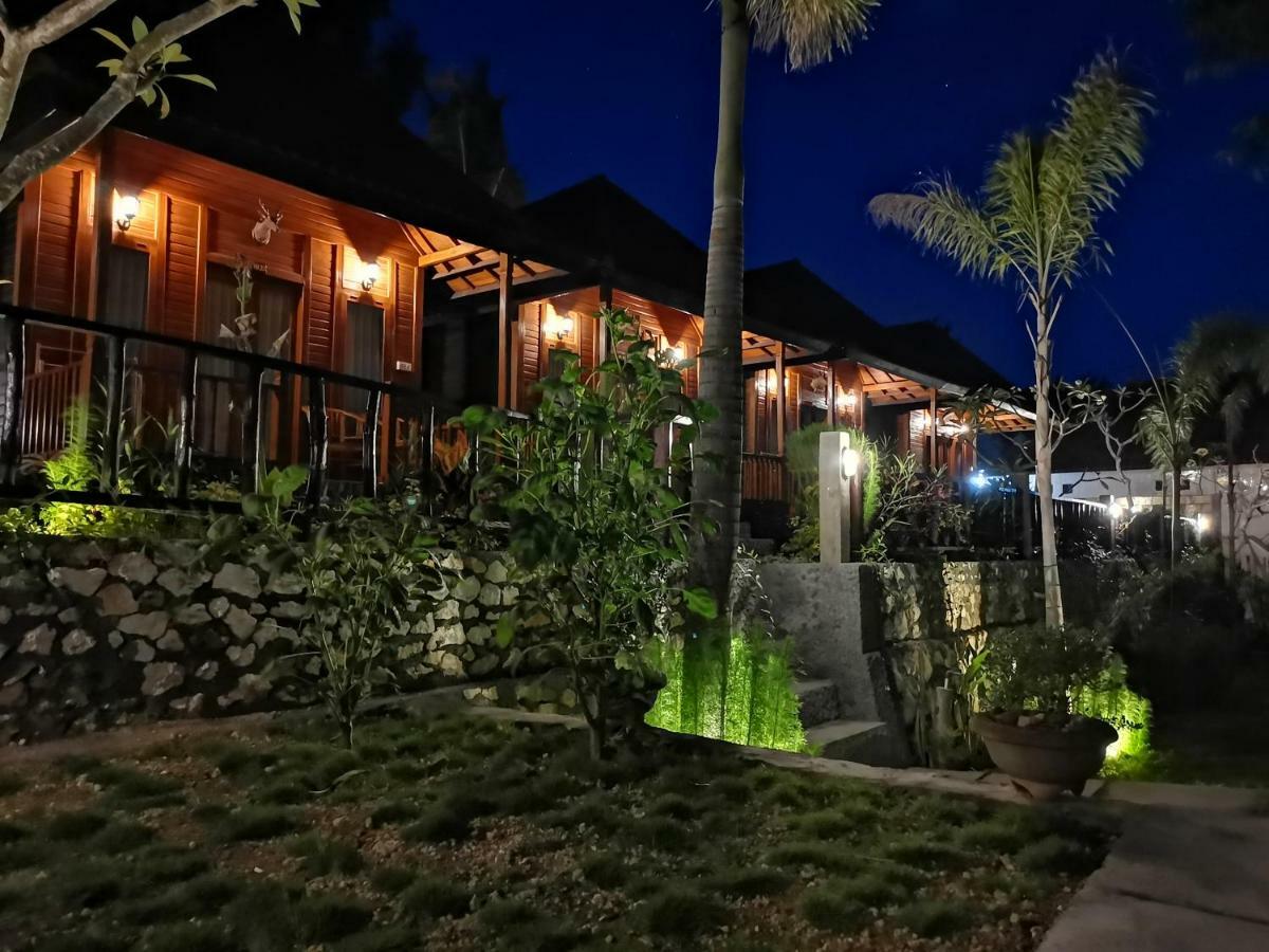 Kamasan Cottage By Reccoma Toyapakeh ภายนอก รูปภาพ